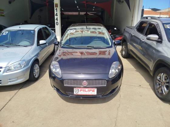 FIAT PUNTO 1.4 8V FLEX 4P MANUAL